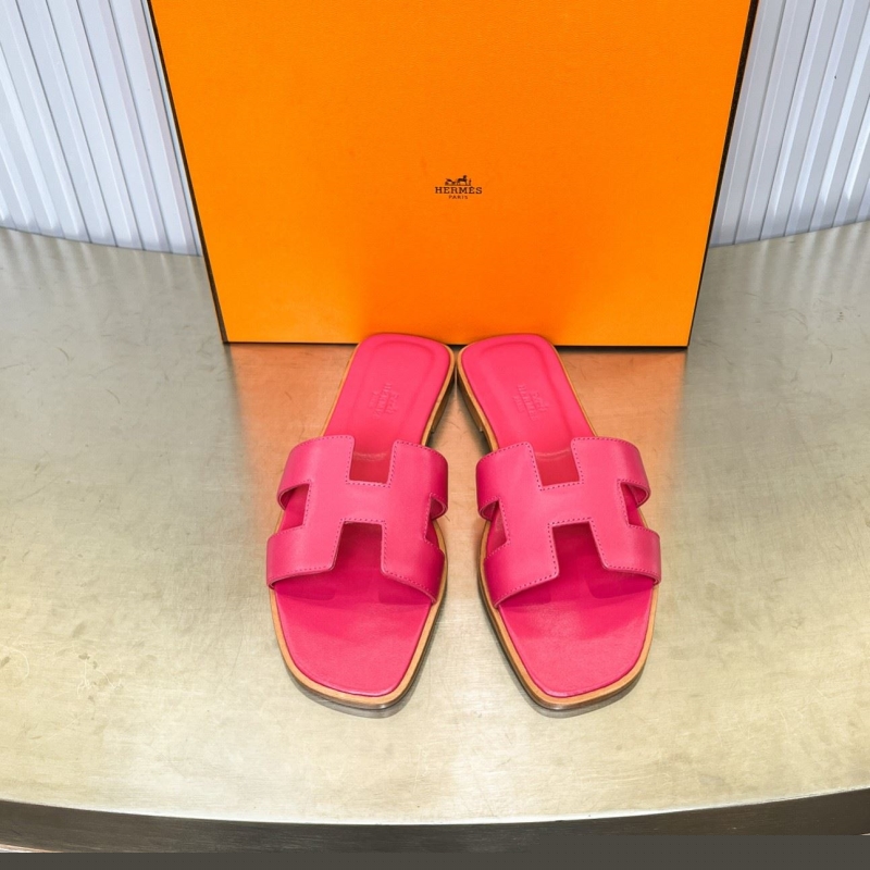 H**mes slippers